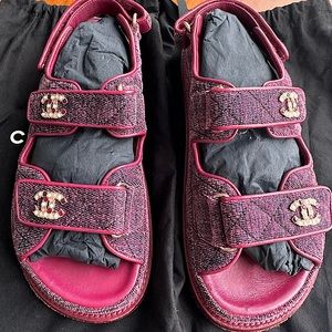 AUTHENTIC — Chanel Pre-Fall 2021 Dad Sandals